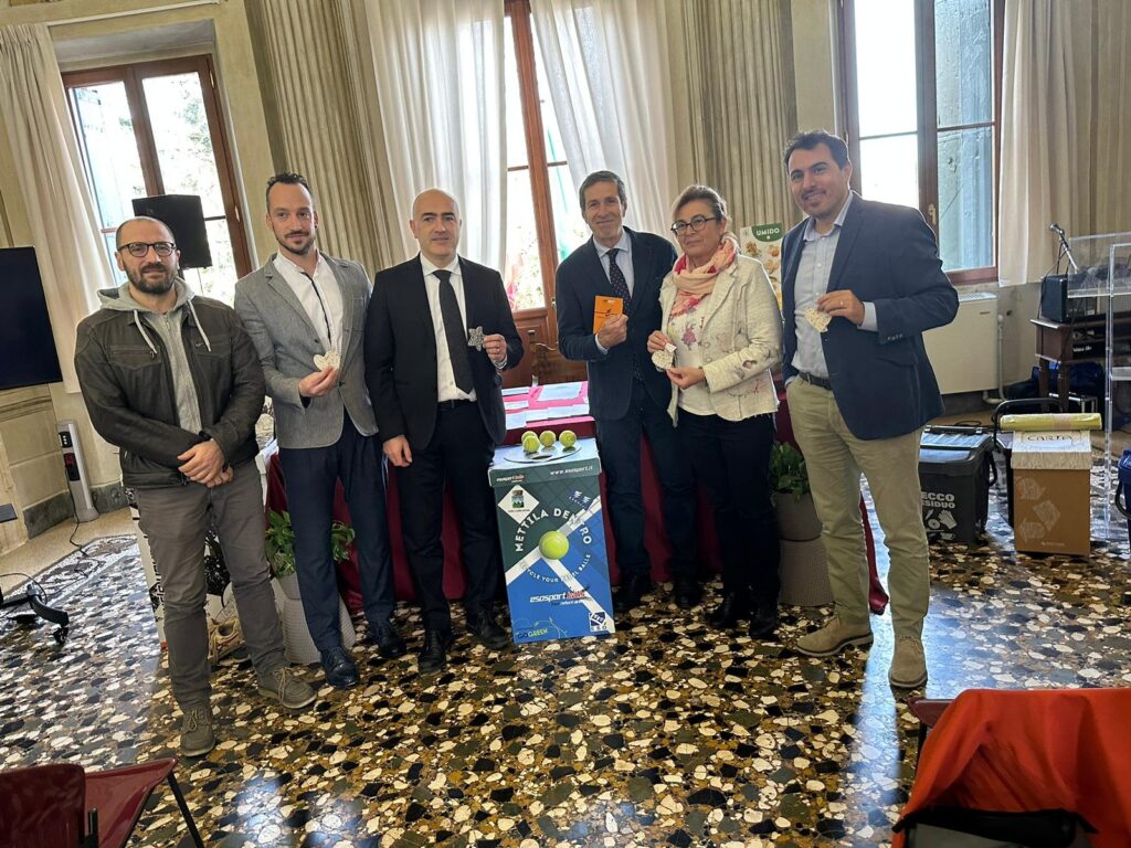 esosport Somma Campagna riciclo scarpe